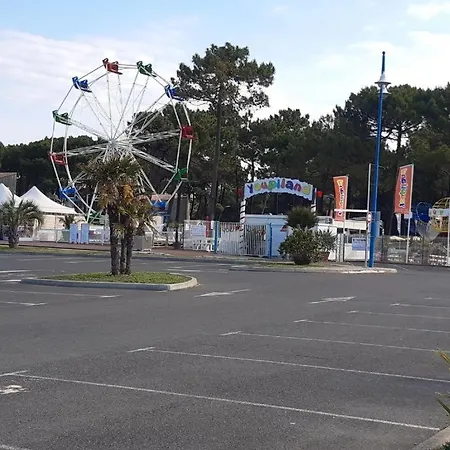 Tres Beau Mobil Spacieux De 2ch - 6 Personnes - Les Charmettes - La Palmyre , Campingplatz *