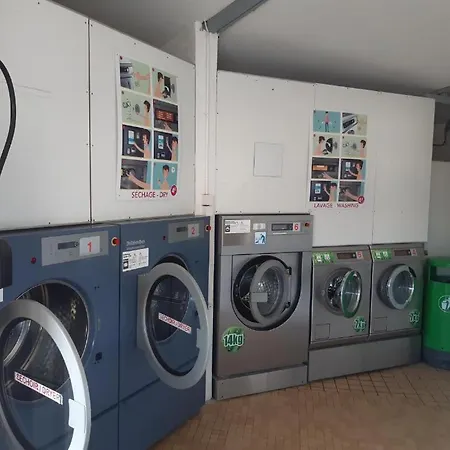 Campingplads Tres Beau Mobil Spacieux De 2ch - 6 Personnes - Les Charmettes 103 - La Palmyre , Les Mathes